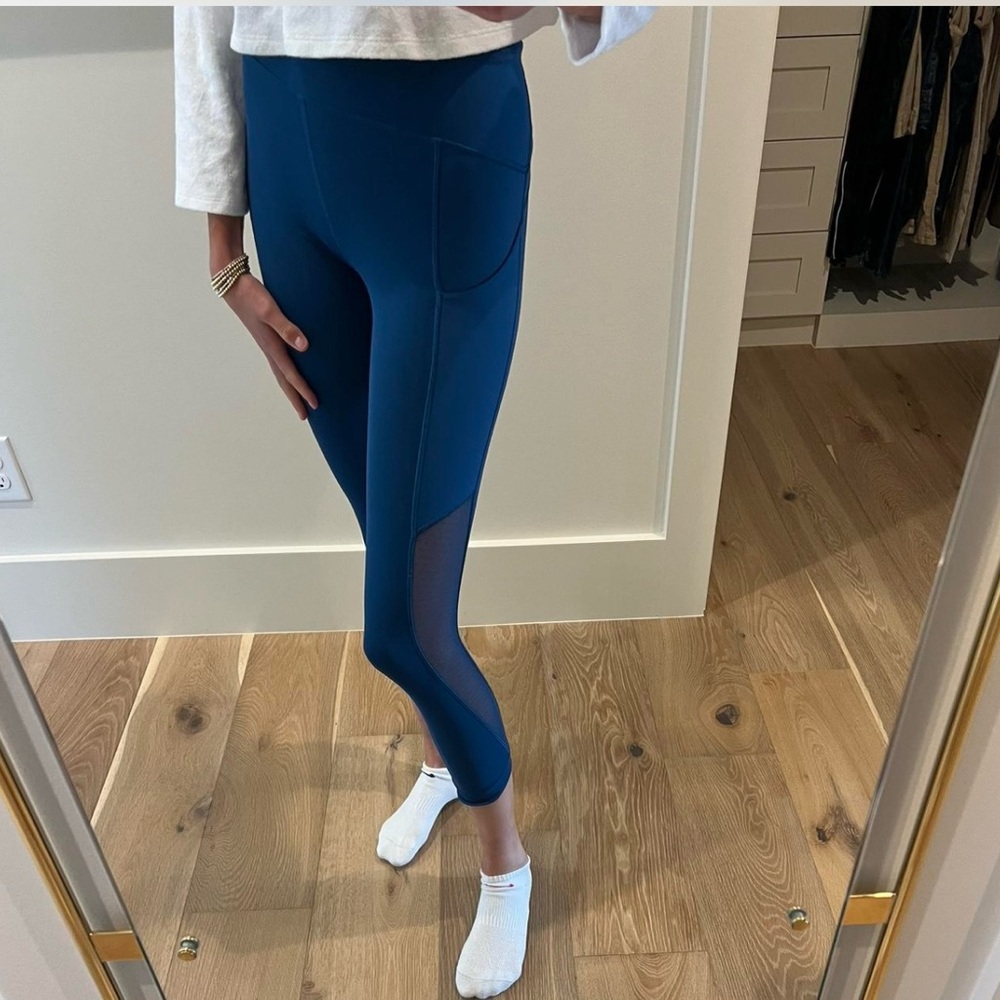 turquoise lululemon leggings